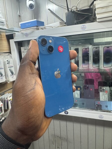 iPhone 13 simple 128go