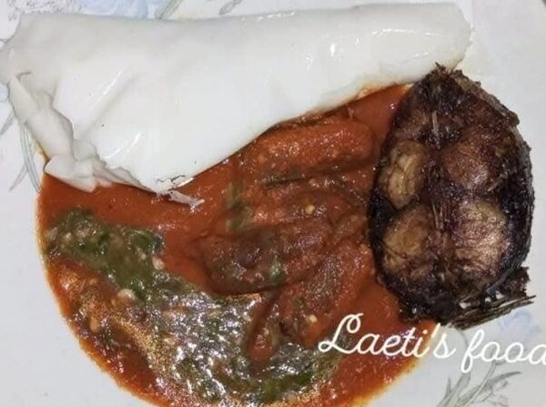 Akassa-abolo sauce tomate