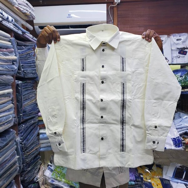 Chemise Cubaine avec broderie