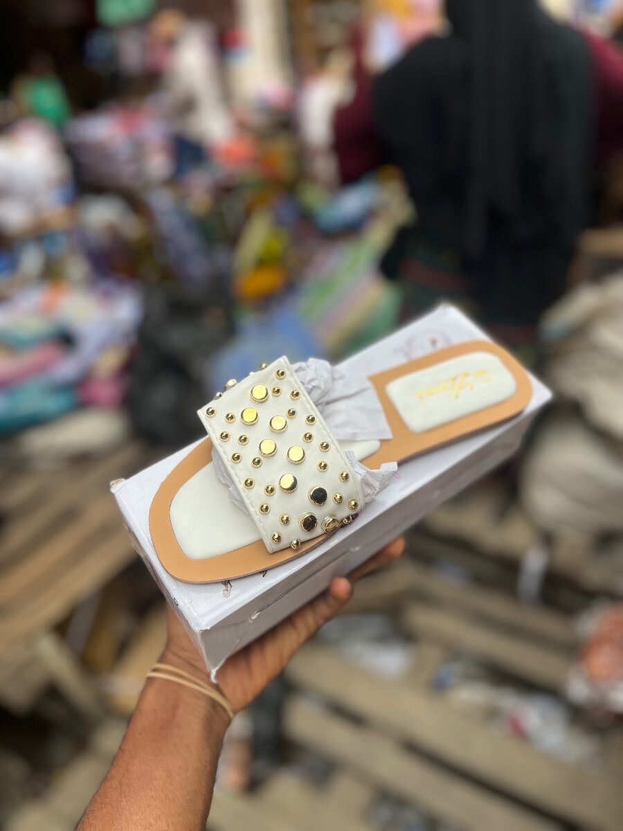 Sandales Femme Cloutées