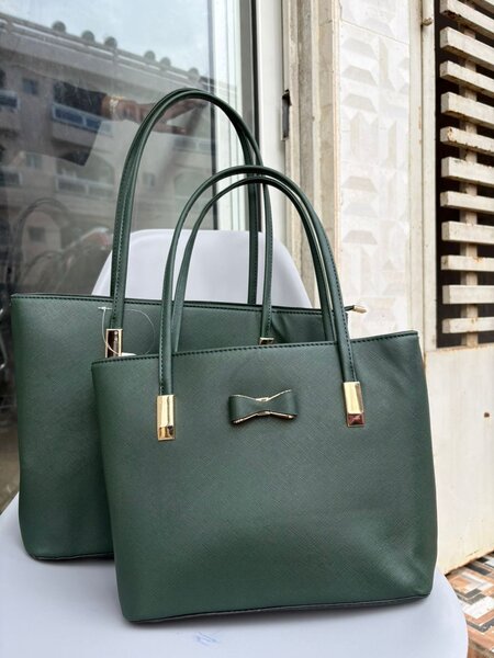 Lot de 2 sacs à main élégants