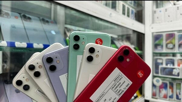 iPhone 11 simple 64g casi neuf