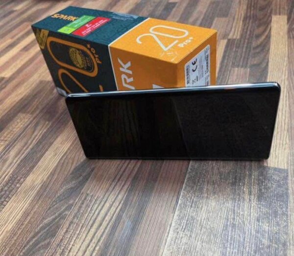 Smartphone Tecno Spark 20 Pro