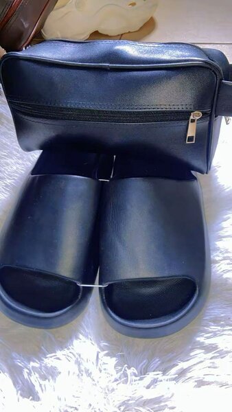 Claquettes unisexes confortables