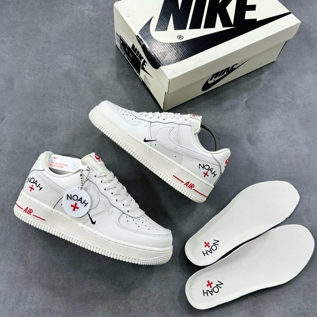 NIKE AIRFORCE NOAH