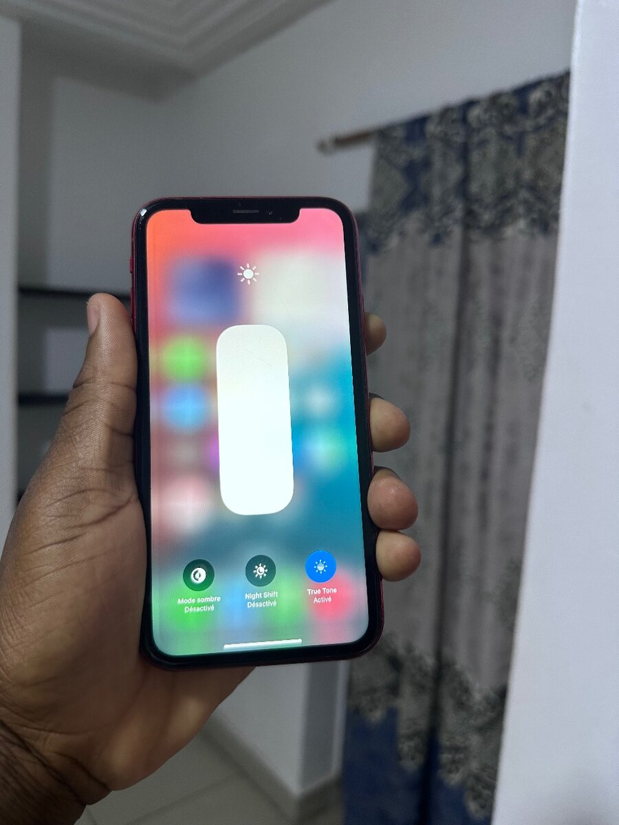 iPhone XR 64G propre