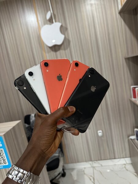 iPhone XR Casi neuf