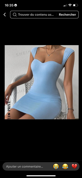 Robe moulante bleu tendance