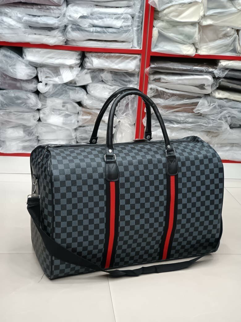 Gucci duffel bags
