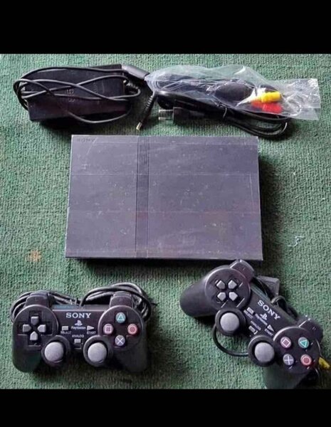 Console de jeu PlayStation 2
