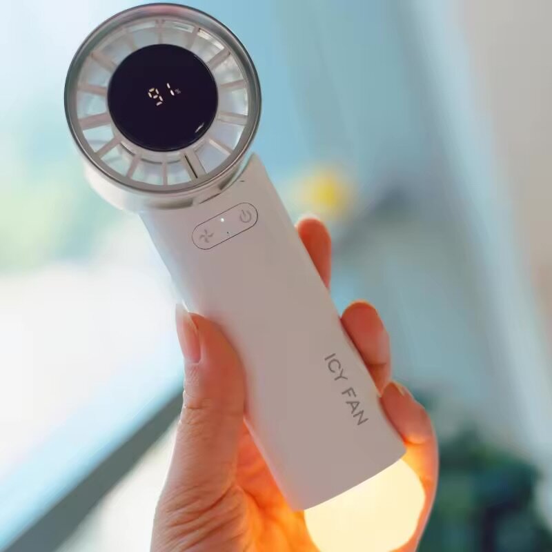 Ventilateur portable rafraîchissant