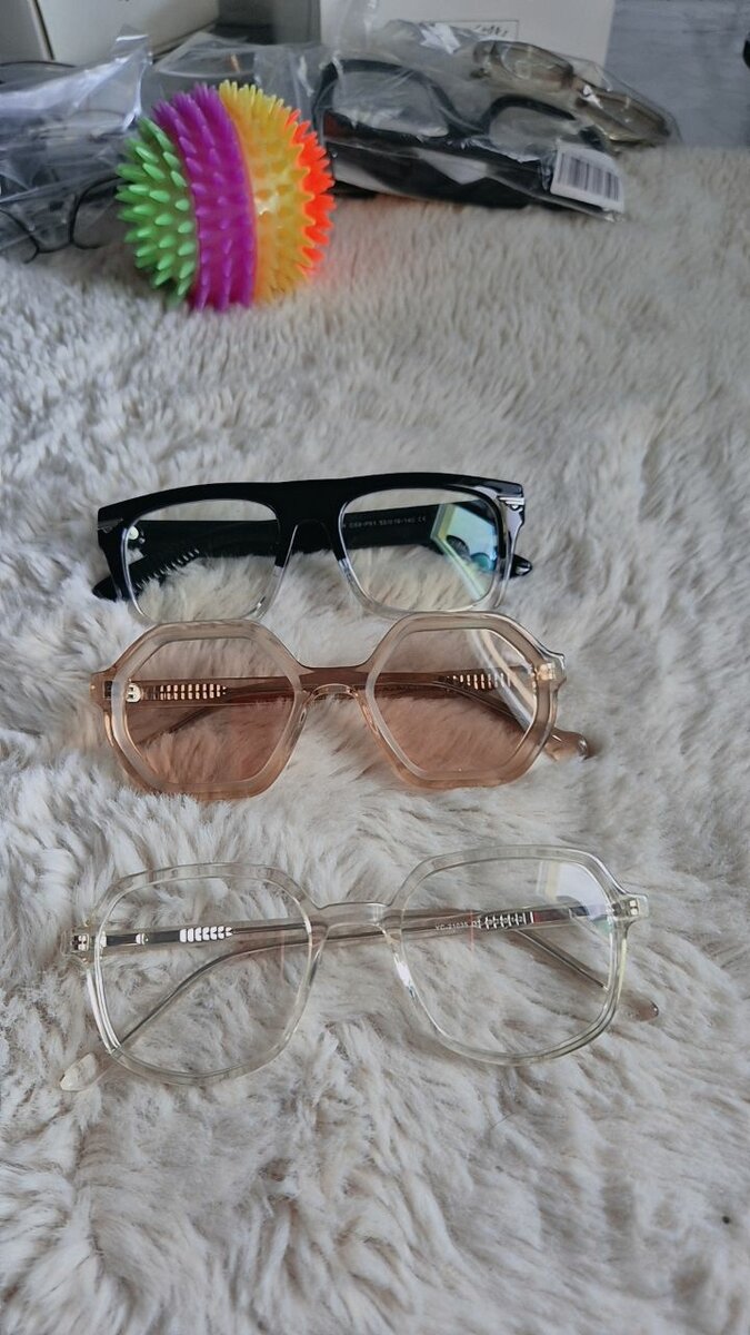 Montures de lunettes