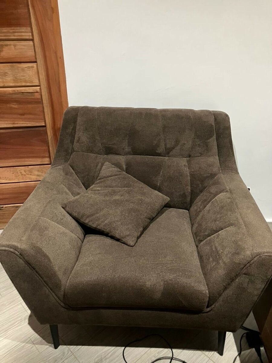 Avante Grande sofa set.