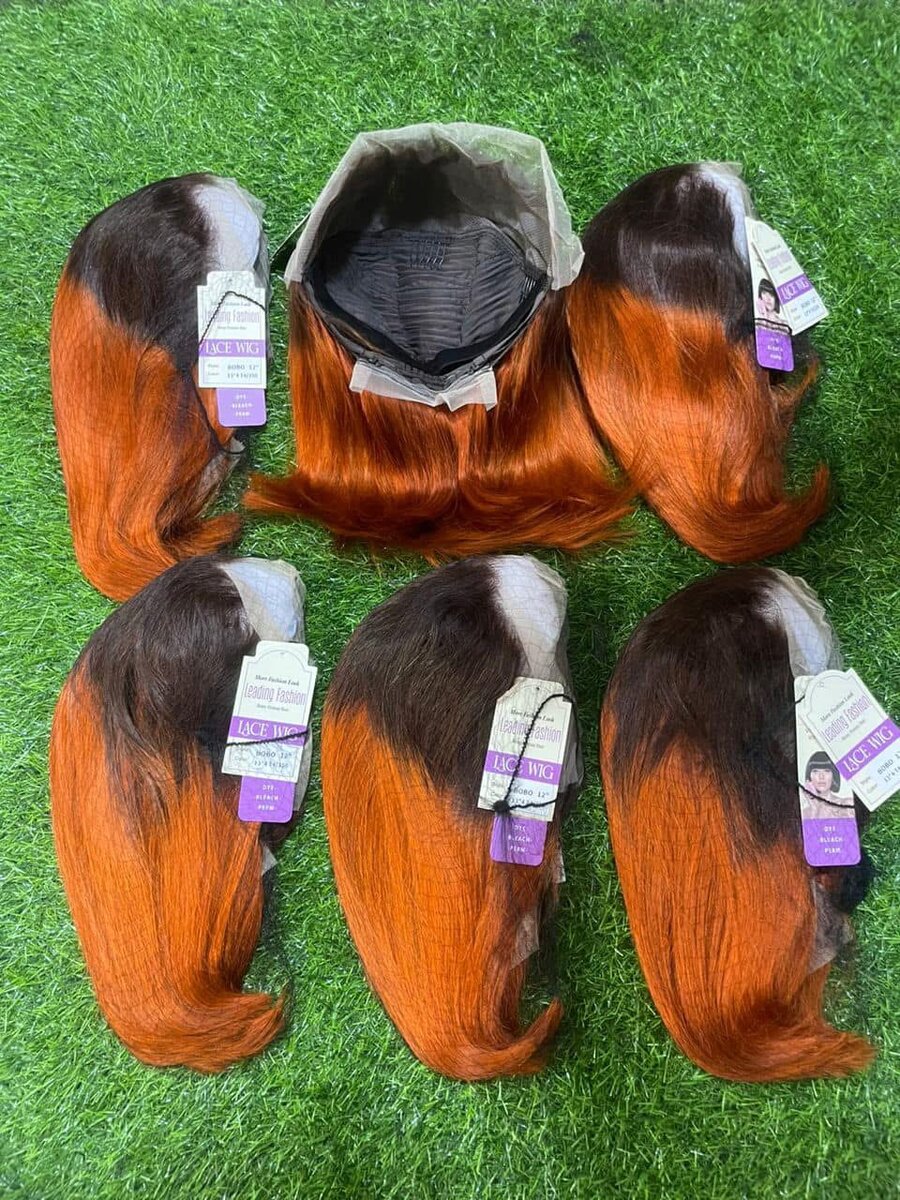 Perruques humaines colorées