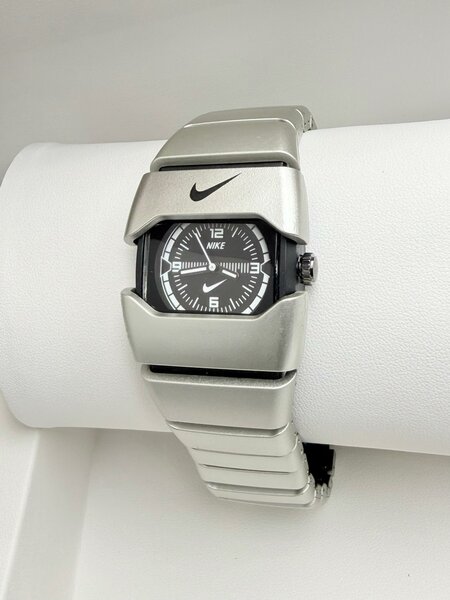 Montre Nike Sport Métallique