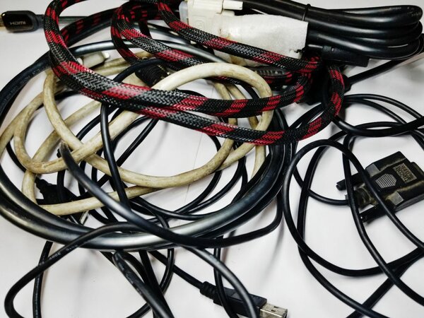 Cables HDMi,VGi,VGA,ETHERNET