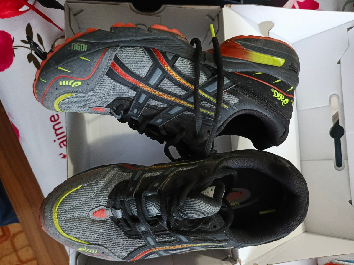 Chaussures de course légères homme