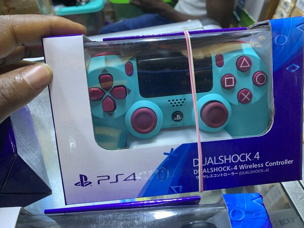 Manette PS4 DualShock 4 Sans Fil