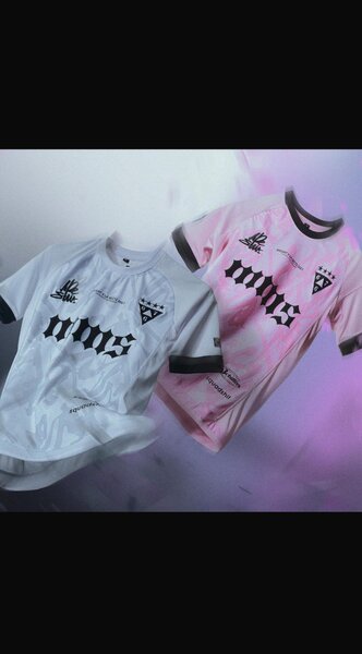 Maillots de sport élégants