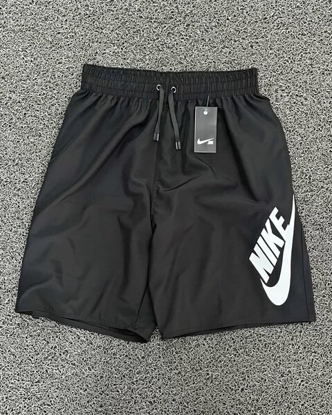 Short de sport Nike noir