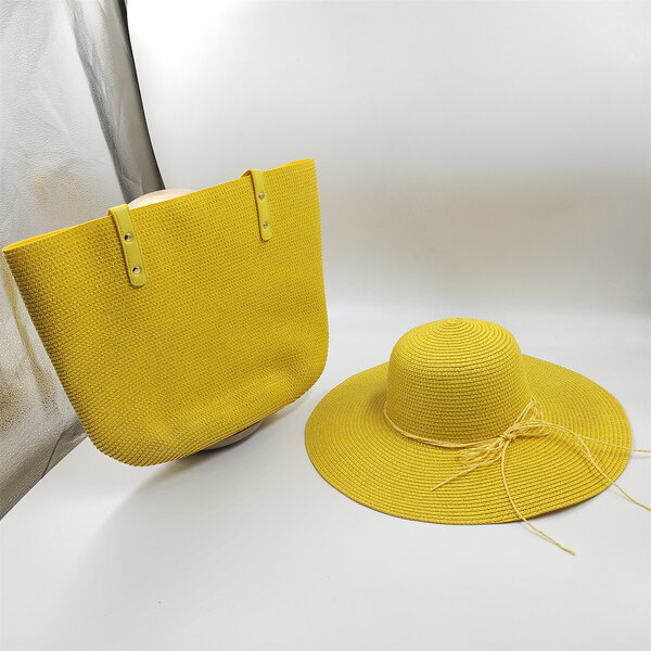 Beach straw bag and hat