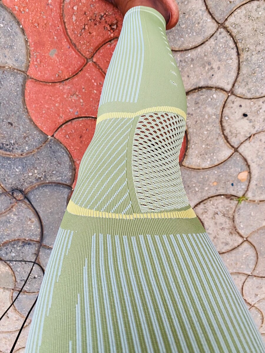 Long sleeved top and leggings gm set