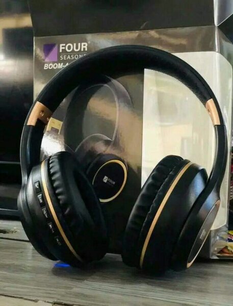 BOOM 4 HEADPHONES