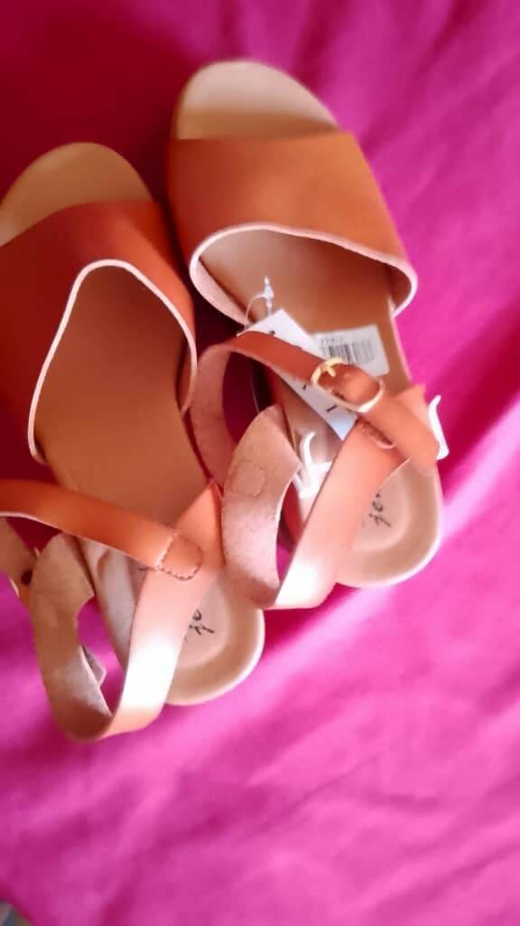 Sandales à talons élégantes