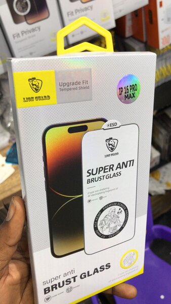 16 pro max screen protectors
