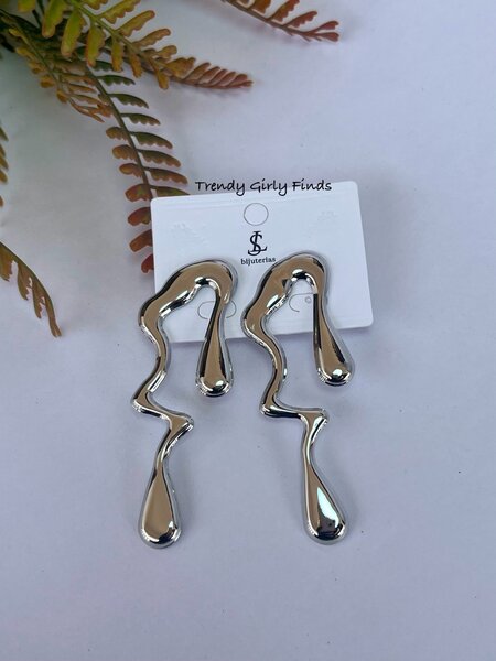 ANNIE Statement earrings