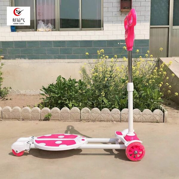 Trottinette Enfant Rose Réglable