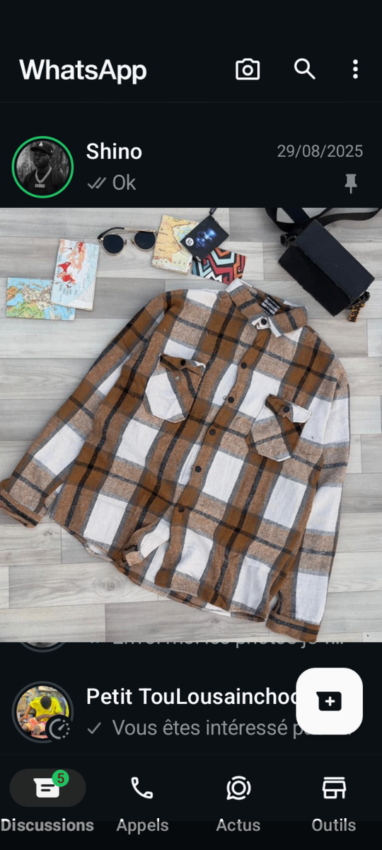 Chemise à carreaux décontractée