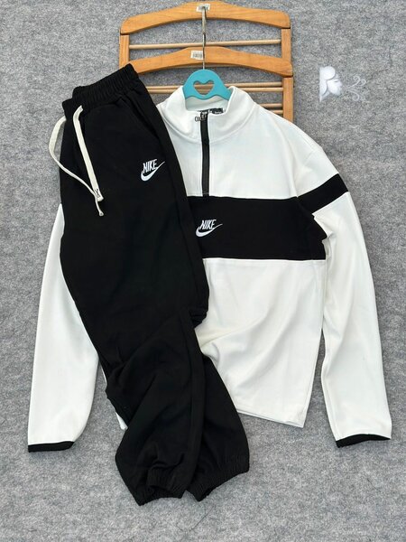 Ensemble de jogging Nike