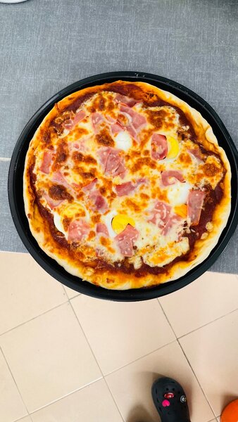 Pizza maison jambon-fromage