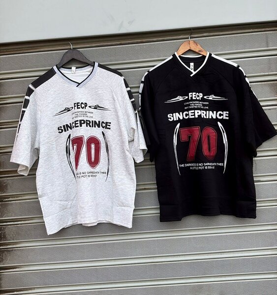 T-shirts graphiques SincePrince