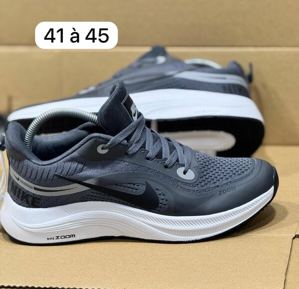 Chaussure de sport Nike