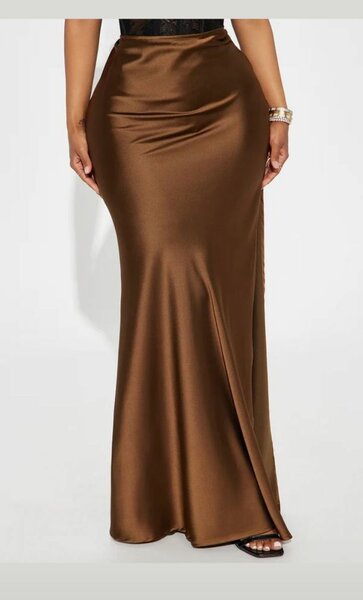 Jupe longue en satin marron