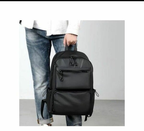 Sac à dos noir élégant