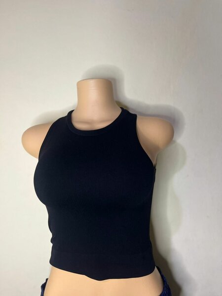 Débardeur noir élégant femme