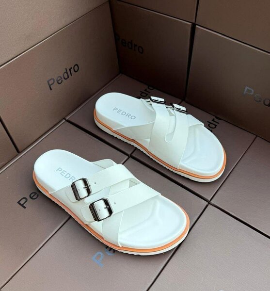 Sandales blanches élégantes