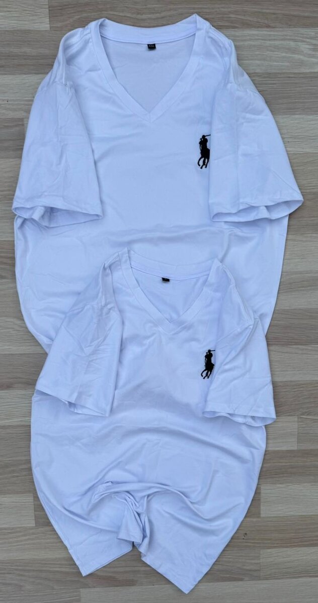 T-shirts assortis blancs pour famille