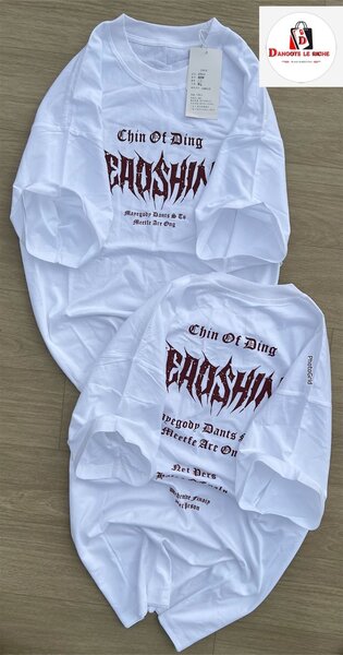 T-shirt blanc imprimé graphique