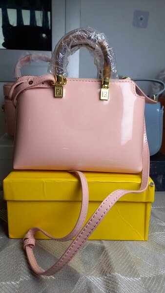 Sac à main Fendi rose