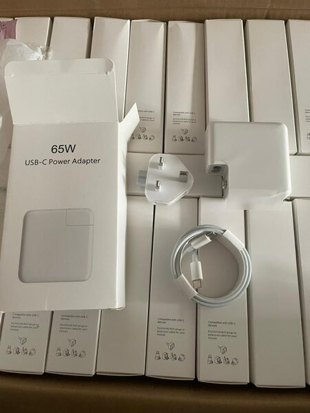 Apple MacBook Type C charger 61W