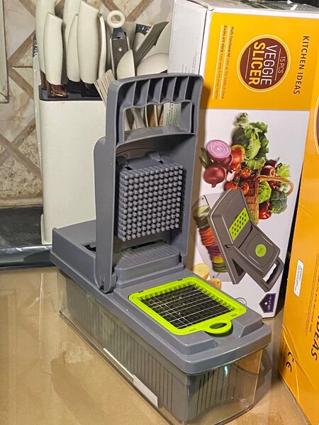 Vegetable cutter