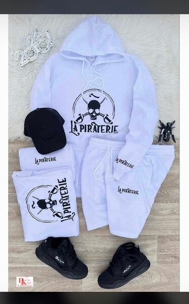 Complet piraterie  qualité supérieur