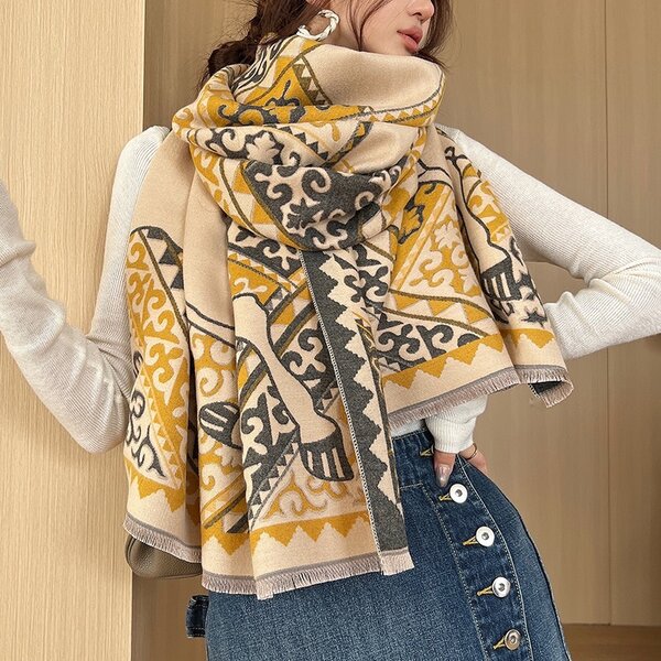 Шарф(Палантин)с национальным узором