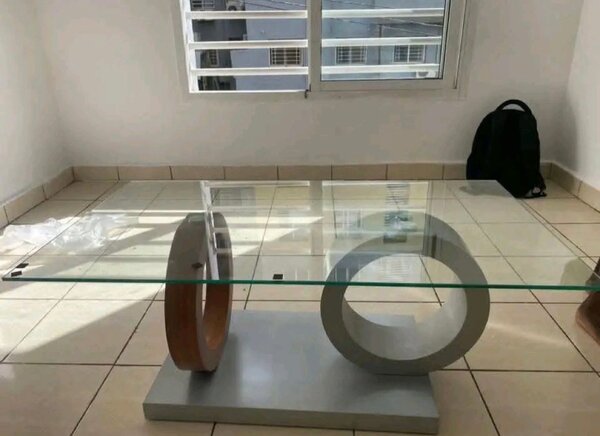 Table basse en verre design