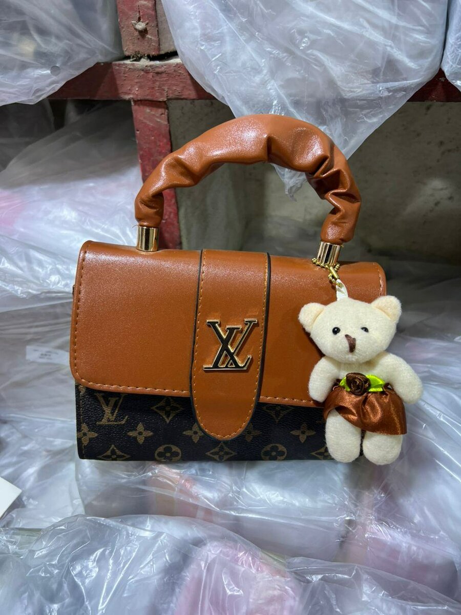 Sac à main tendance avec peluche