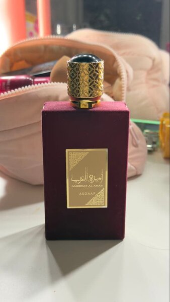 Parfum oriental élégant